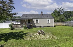133 Denwall Dr, Springfield, MA 01119