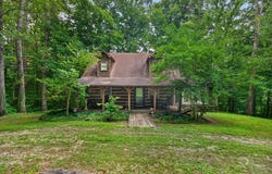 152 Cavanaugh Ln, Byrdstown, TN 38549