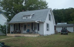 242 Culpepper Ave, Buchanan, VA 24066