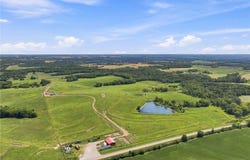2 State Route D, Savannah, MO 64485
