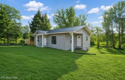 307 N Niota Rd, Englewood, TN 37329
