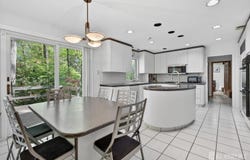 39 Independence Drive, East Brunswick, NJ 08816