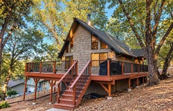 19007 Digger Pine St, Groveland, CA 95321