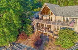 1113 Dickson Road, Campobello, SC 29322