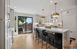 25 Yorkview Drive, Edgewater, NJ 07020