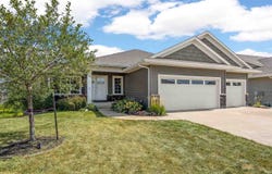 164 Colchester Dr, IowaCity, IA 52245