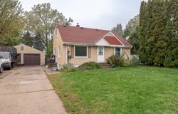 1809 Jackson Street, Maplewood, MN 55117
