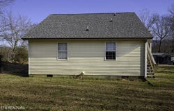1406 Johnson St, Etowah, TN 37331