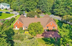 5524 Highfields Rd, Roanoke, VA 24018