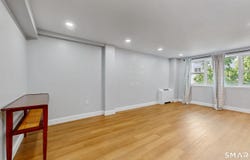 887 Farmington Avenue, West Hartford, CT 06119