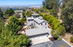 950 Mesa View Drive, Arroyo Grande, CA 93420