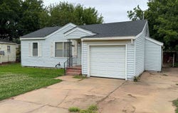 1706 S Hudson Dr, Enid, OK 73703