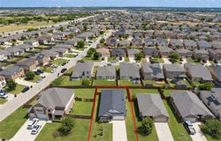 1317 Blue Leaf Drive, Temple, TX 76502