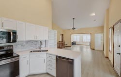 834 Wescott Square, Eagan, MN 55123