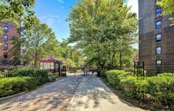 150-10 71st Avenue, Flushing, NY 11367
