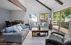 168 Upper Village Way, Tannersville, PA 18372