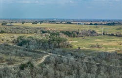 1144 Treetop Ln, Luling, TX 78648