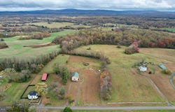 7035 LEEDS MANOR, MARSHALL, VA 20115