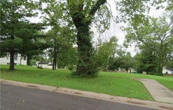 405 E Ottawa Street, Paola, KS 66071