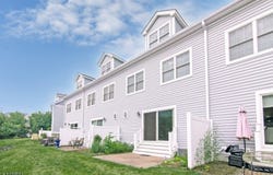 14 Clover Ct, Berkeley Heights Twp., NJ 07922-1551