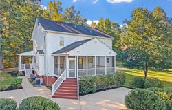 2354 Camelback Road, Maidens, VA 23102