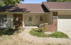 1537 E Price Street, Springfield, MO 65804