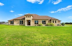 930 Inka Rd, Salado, TX 76571
