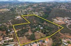 450 SUMMERHILL CT, Alpine, CA 91901