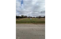 1302 Frink St, Taylor, TX 76574