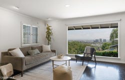 22438 Venido Road, Woodland Hills, CA 91364