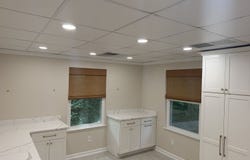 425 E CROSSVILLE Road #E-111, Roswell, GA 30075