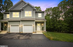 144 BROADWAY, HAMMONTON, NJ 08037