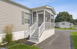 7 SPINNING WHEEL Lane, REHOBOTH BEACH, DE 19971