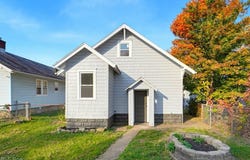 1008 Clinton Avenue SW, Canton, OH 44706