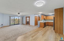 4605 W Custer Ln, Sioux Falls, SD 57106-3797