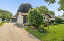 1912 S WALDEN Avenue, APPLETON, WI 54915