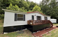663 Sol Hollow Road, Manchester, KY 40962