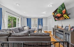 5 Lawrence Dr, Vernon Twp., NJ 07422-1020