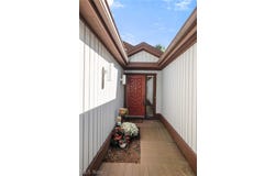 52 Pinewood Drive, Medina, OH 44256