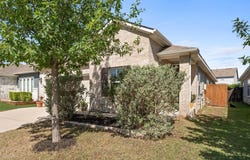 348 Lacey Oak Loop, San Marcos, TX 78666