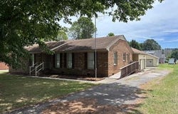 401 Fairview Drive, Franklin, VA 23851