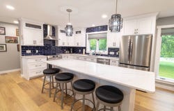 916 Hills Avenue, Jackson, MN 56143
