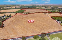12201 Orange Blossom Rd, Oakdale, CA 95361