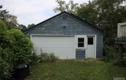616 S Washington St, Paris, MO 65275