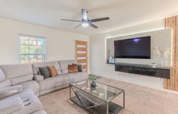 204 Denson Ln, Jarrell, TX 76537