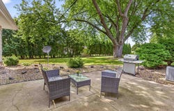 213 W WEILAND Avenue, APPLETON, WI 54911