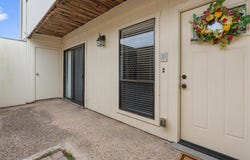 6718 Silvermine Dr, Austin, TX 78736