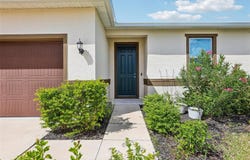 9454 SANDERS PARK Place, SEFFNER, FL 33584