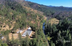 3990 Hyampom Rd, Hayfork, CA 96041
