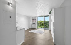 101 AUPUNI ST, Hilo, HI 96720